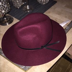 Felt hat